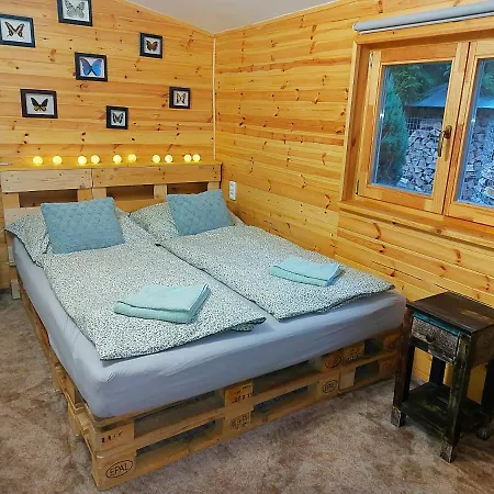 Charming Klara With Sauna, Nature&privacy Near Prague Casa vacanze Male Kysice
