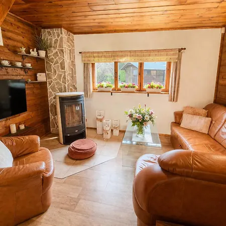 펜션 Charming Klara With Sauna, Nature&privacy Near Prague Male Kysice