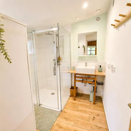 펜션 Charming Klara With Sauna, Nature&privacy Near Prague